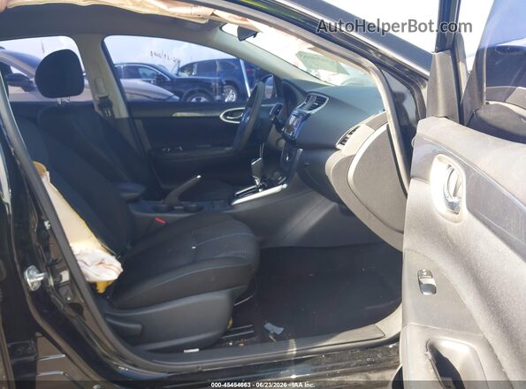 3N1AB7AP0JY252957 2018 NISSAN SENTRA Black Вид салону спереду