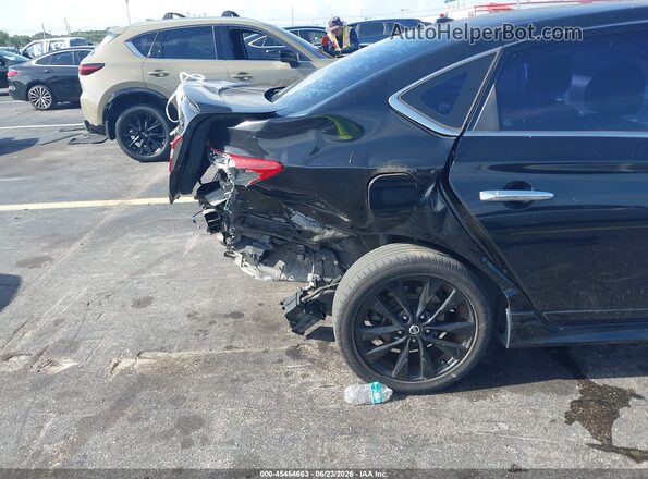 3N1AB7AP0JY252957 2018 NISSAN SENTRA Black Вид спереду