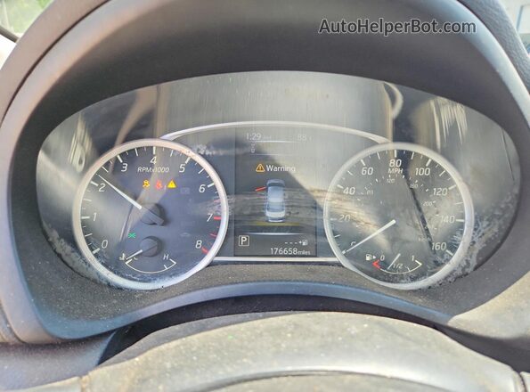 3N1AB7AP0JY320528 2018 NISSAN SENTRA Белый 