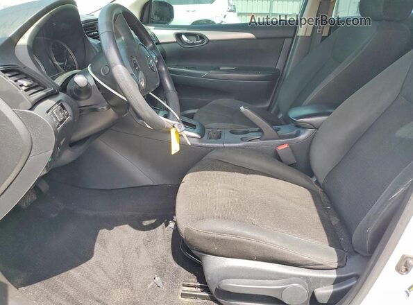 3N1AB7AP0KY218146 2019 NISSAN SENTRA Белый Вид салона спереди