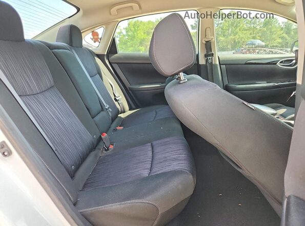 3N1AB7AP0KY278654 2019 NISSAN SENTRA White Vista de los asientos traseros