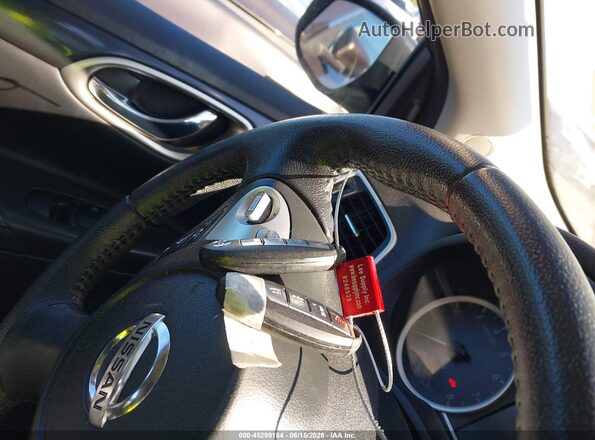 3N1AB7AP0KY403264 2019 NISSAN SENTRA Золотой Вид панели приборов