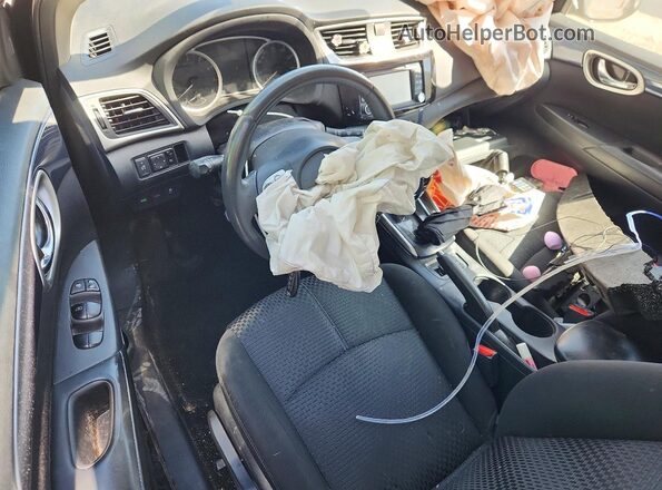 3N1AB7AP1HY247776 2017 NISSAN SENTRA Черный Вид панели приборов