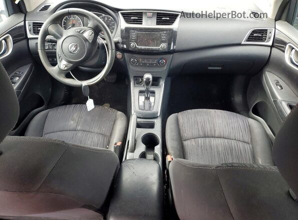 3N1AB7AP1HY372079 2017 NISSAN SENTRA Silver Dashboard view