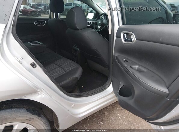 3N1AB7AP1JL631592 2018 NISSAN SENTRA Silver Vista de la etiqueta del VIN
