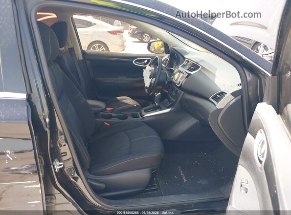 3N1AB7AP1JY317072 2018 NISSAN SENTRA Black Front interior view