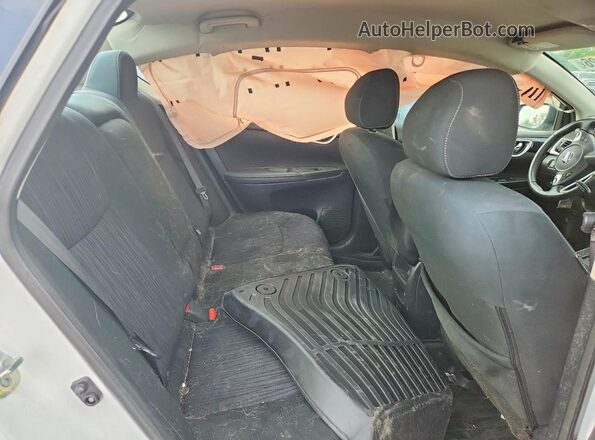 3N1AB7AP1KY331247 2019 NISSAN SENTRA White Vista de los asientos traseros