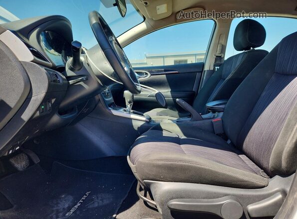 3N1AB7AP1KY420672 2019 NISSAN SENTRA White Вид салону спереду