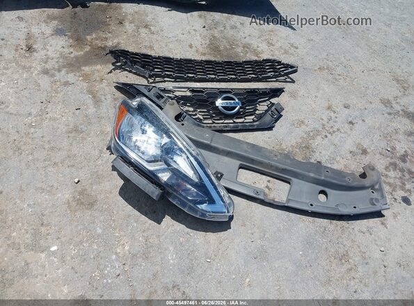 3N1AB7AP2GL682219 2016 NISSAN SENTRA Black Առջևի վահանակի տեսք