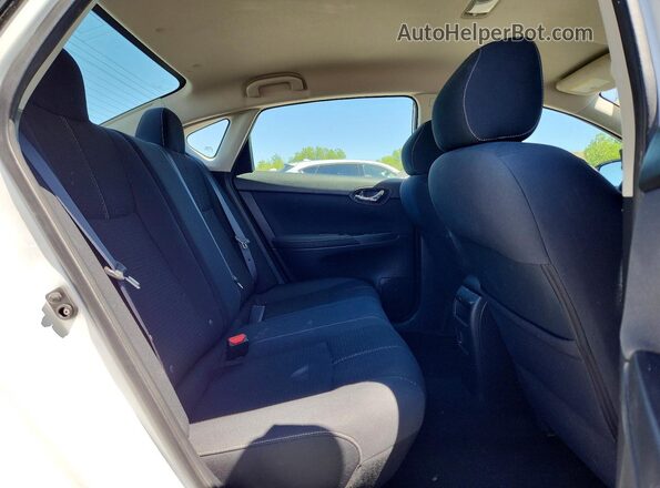 3N1AB7AP2GY319891 2016 NISSAN SENTRA White Widok tylnych siedzeń