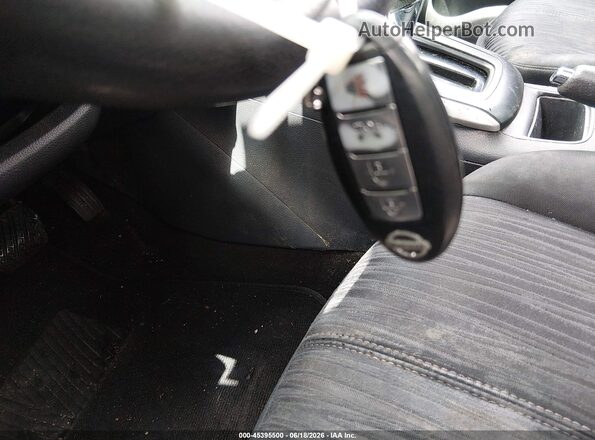 3N1AB7AP2HY353380 2017 NISSAN SENTRA Silver Вид панелі приладів