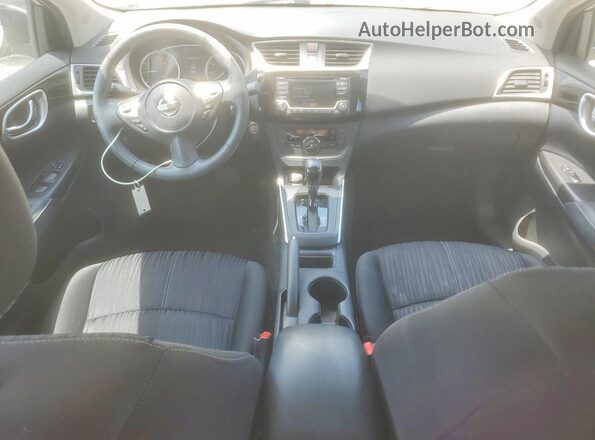 3N1AB7AP2JL636509 2018 NISSAN SENTRA Silver Widok deski rozdzielczej