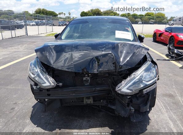 3N1AB7AP2JY267413 2018 NISSAN SENTRA Black Widok z przodu