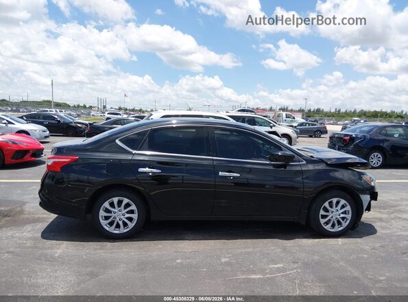 3N1AB7AP2JY267413 2018 NISSAN SENTRA Black Widok wnętrza z tyłu
