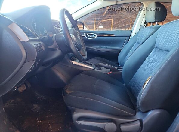 3N1AB7AP2KY405646 2019 NISSAN SENTRA Синий Вид салона спереди
