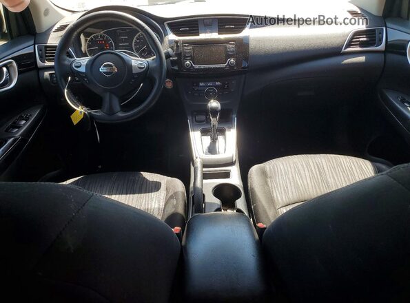 3N1AB7AP3JY208130 2018 NISSAN SENTRA Silver Вид панелі приладів