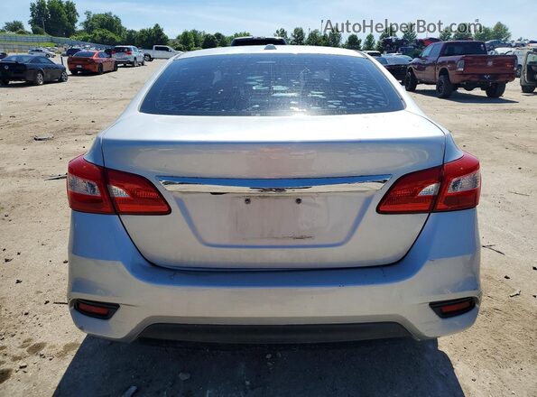 3N1AB7AP3JY208130 2018 NISSAN SENTRA Silver Вид ззаду