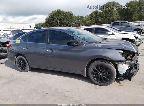 3N1AB7AP3JY234985 2018 NISSAN SENTRA Gray Widok wnętrza 360 stopni