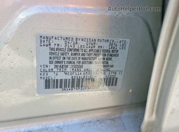 3N1AB7AP3JY303240 2018 NISSAN SENTRA Silver Vista del compartimento del motor
