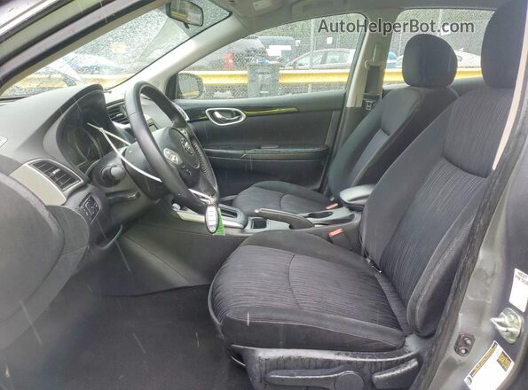 3N1AB7AP3KY412928 2019 NISSAN SENTRA Gray Вид салону спереду