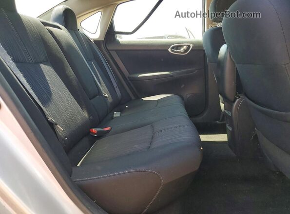 3N1AB7AP4GL667091 2016 NISSAN SENTRA Silver Rear seats view