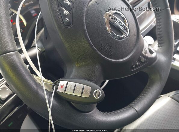 3N1AB7AP4GY267597 2016 NISSAN SENTRA Черный Вид панели приборов