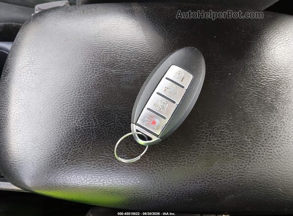 3N1AB7AP4HL714671 2017 NISSAN SENTRA Серебряный Вид панели приборов