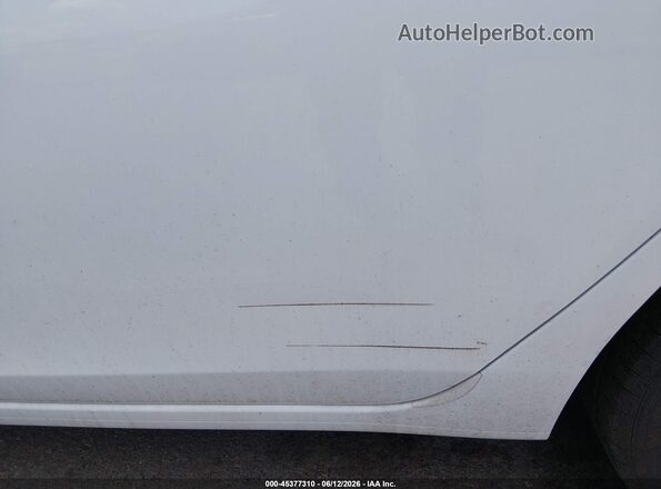 3N1AB7AP4HY240434 2017 NISSAN SENTRA Белый Вид спереди