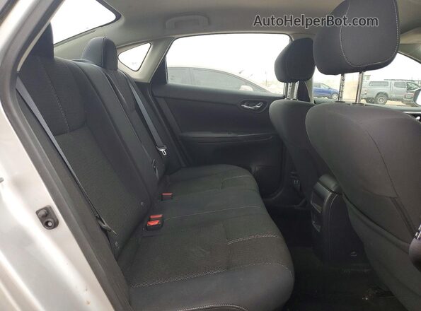3N1AB7AP4HY257850 2017 NISSAN SENTRA Silver Вид задніх сидінь