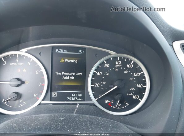 3N1AB7AP4HY368639 2017 NISSAN SENTRA Blue Вид задніх сидінь