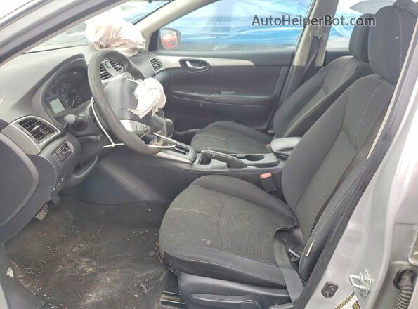 3N1AB7AP4HY375963 2017 NISSAN SENTRA Silver Vista interior delantera
