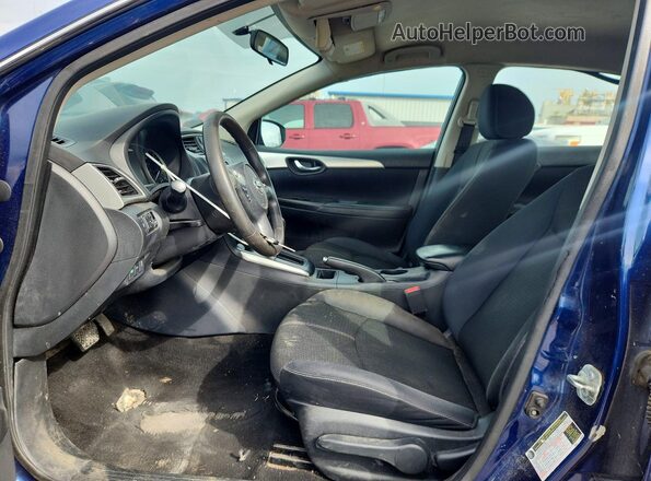 3N1AB7AP4JY221470 2018 NISSAN SENTRA Blue Вид салону спереду