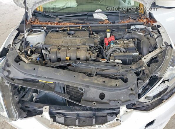 3N1AB7AP4JY237426 2018 NISSAN SENTRA White Вид задньої частини салону