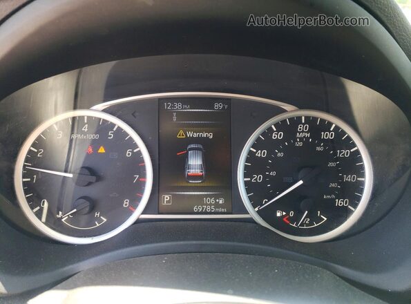 3N1AB7AP4JY288585 2018 NISSAN SENTRA Black Instrument cluster view