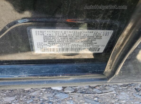 3N1AB7AP4JY306065 2018 NISSAN SENTRA Black Vista del compartimento del motor