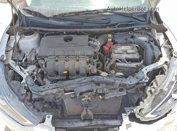 3N1AB7AP4JY310455 2018 NISSAN SENTRA Two Tone Widok wnętrza z tyłu