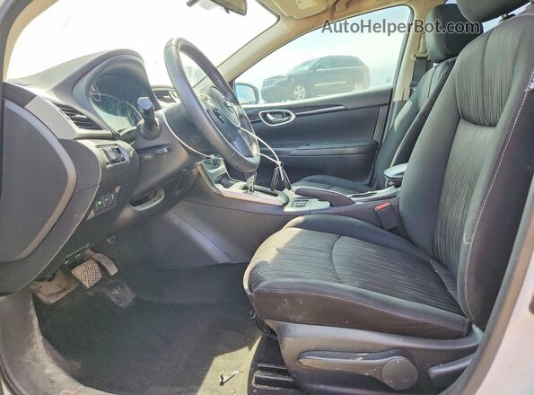 3N1AB7AP4JY321892 2018 NISSAN SENTRA White Front interior view