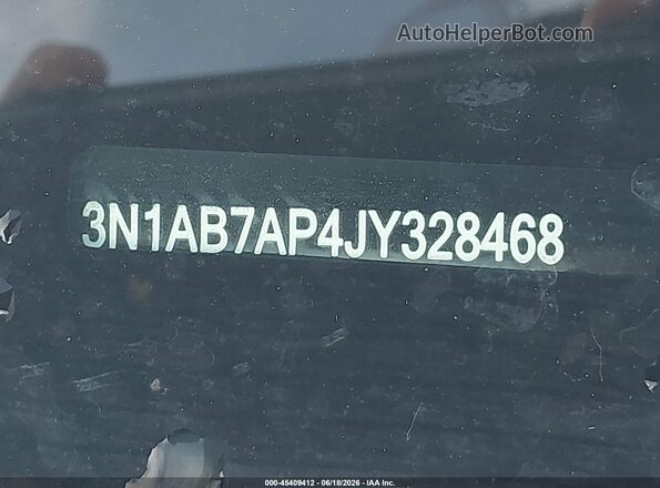 3N1AB7AP4JY328468 2018 NISSAN SENTRA Silver Widok komory silnika