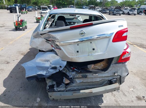 3N1AB7AP4JY347621 2018 NISSAN SENTRA Silver Front view