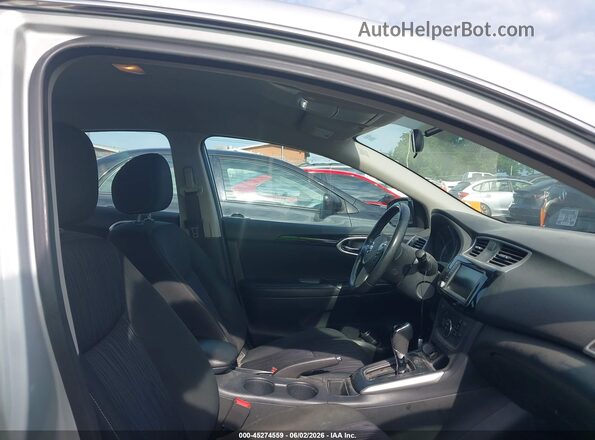 3N1AB7AP4KY431746 2019 NISSAN SENTRA Silver Widok wnętrza z przodu