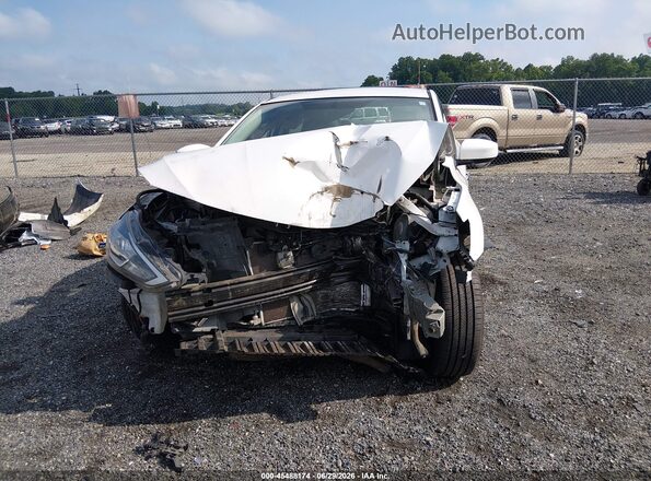 3N1AB7AP5GY226802 2016 NISSAN SENTRA White Vista interior trasera
