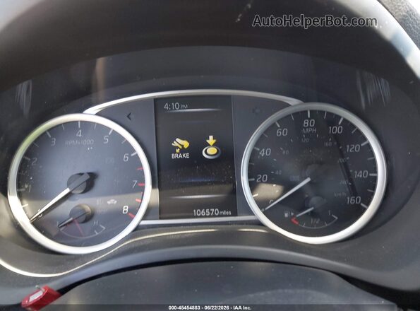 3N1AB7AP5HY348660 2017 NISSAN SENTRA Серебряный Вид задних сидений