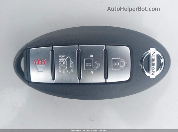 3N1AB7AP5HY356922 2017 NISSAN SENTRA Белый Вид панели приборов
