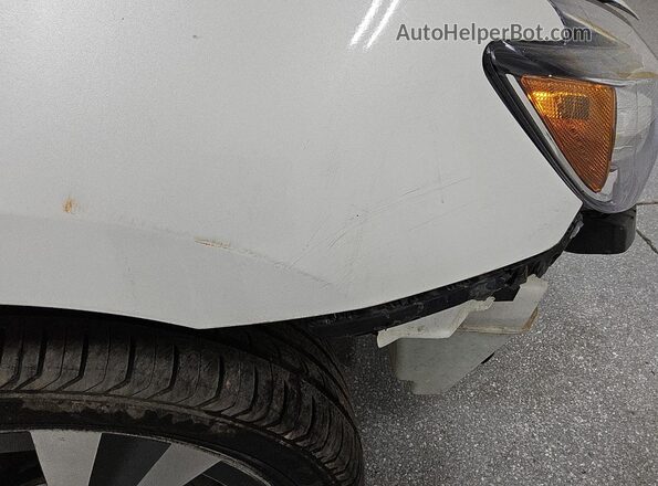 3N1AB7AP5JY227326 2018 NISSAN SENTRA Белый 