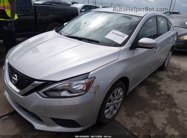 3N1AB7AP5JY243915 2018 NISSAN SENTRA Серебряный Передняя левая четверть