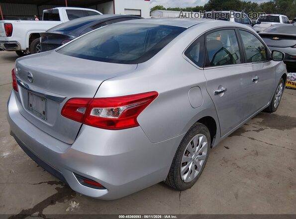 3N1AB7AP5JY243915 2018 NISSAN SENTRA Серебряный Задняя правая четверть