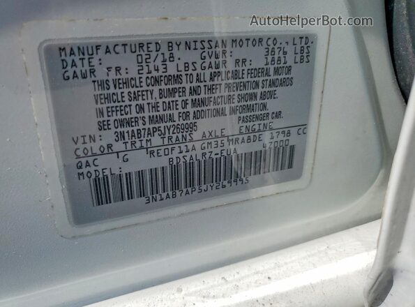 3N1AB7AP5JY269995 2018 NISSAN SENTRA White Vista del compartimento del motor