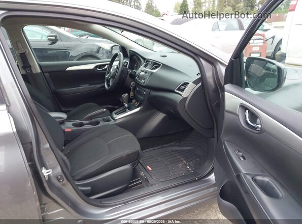 3N1AB7AP5JY308794 2018 NISSAN SENTRA Gray Widok wnętrza z przodu