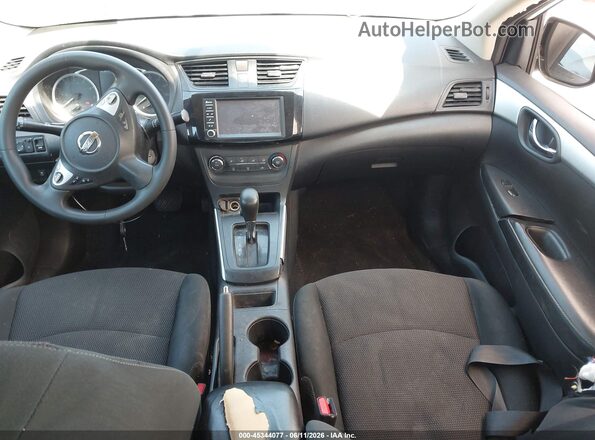 3N1AB7AP5KY268105 2019 NISSAN SENTRA White Widok wnętrza z przodu