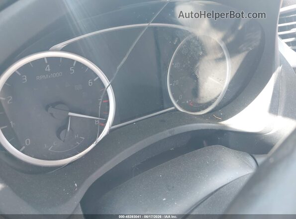 3N1AB7AP5KY427527 2019 NISSAN SENTRA Silver 360 interior view